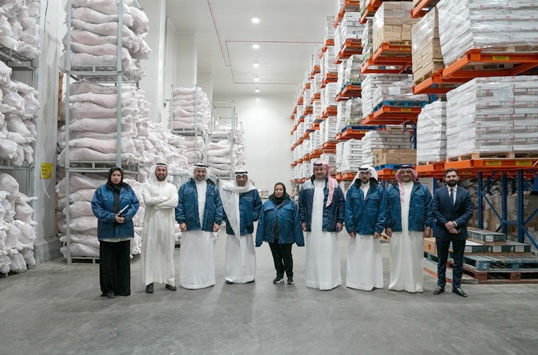 Food stocks ‘at safe levels’ as market checks continue